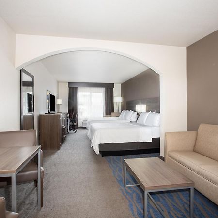 Holiday Inn Express & Suites Manhattan By Ihg Exteriör bild