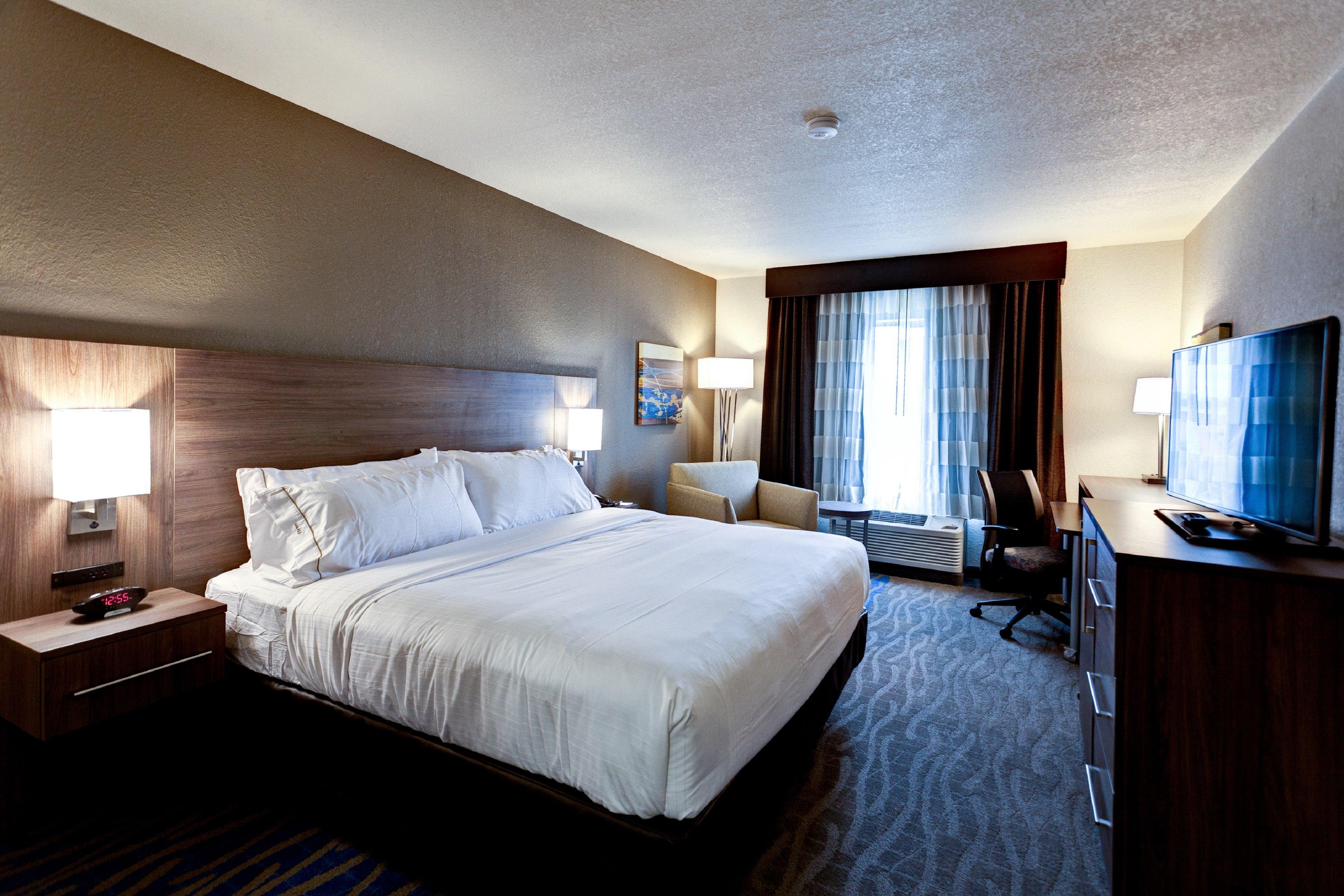 Holiday Inn Express & Suites Manhattan By Ihg Exteriör bild