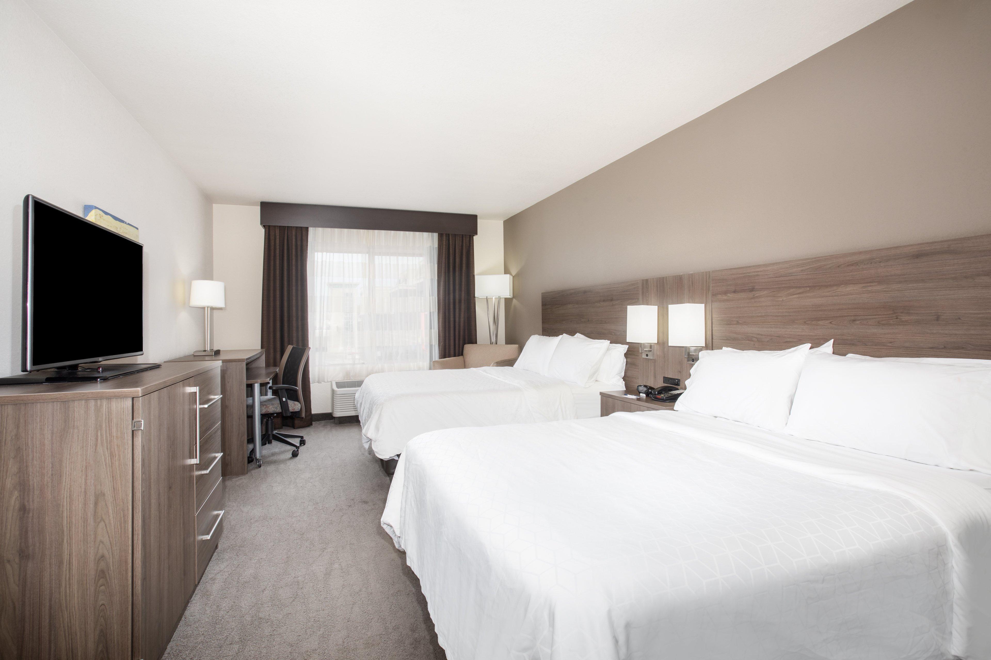 Holiday Inn Express & Suites Manhattan By Ihg Exteriör bild