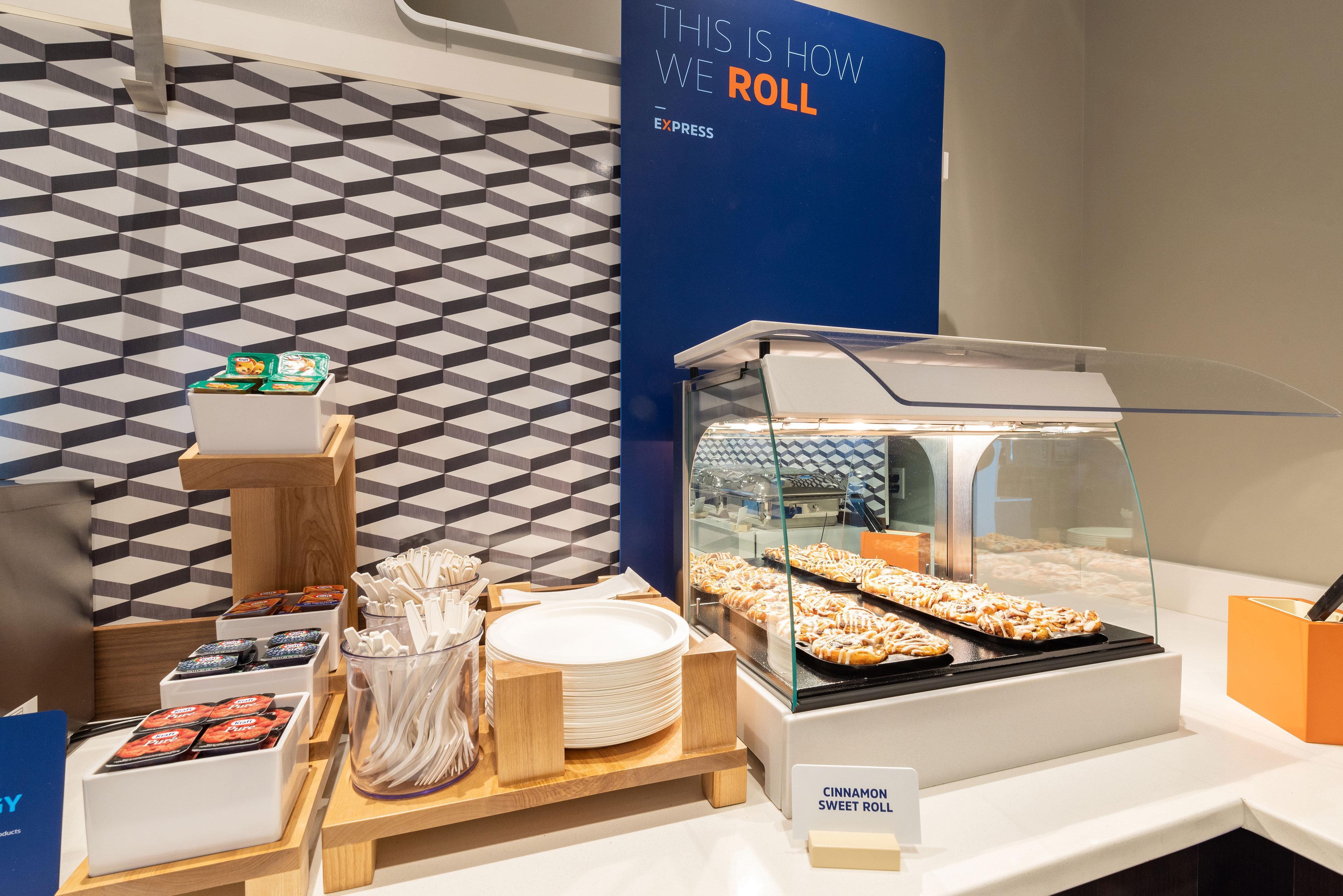 Holiday Inn Express & Suites Manhattan By Ihg Exteriör bild